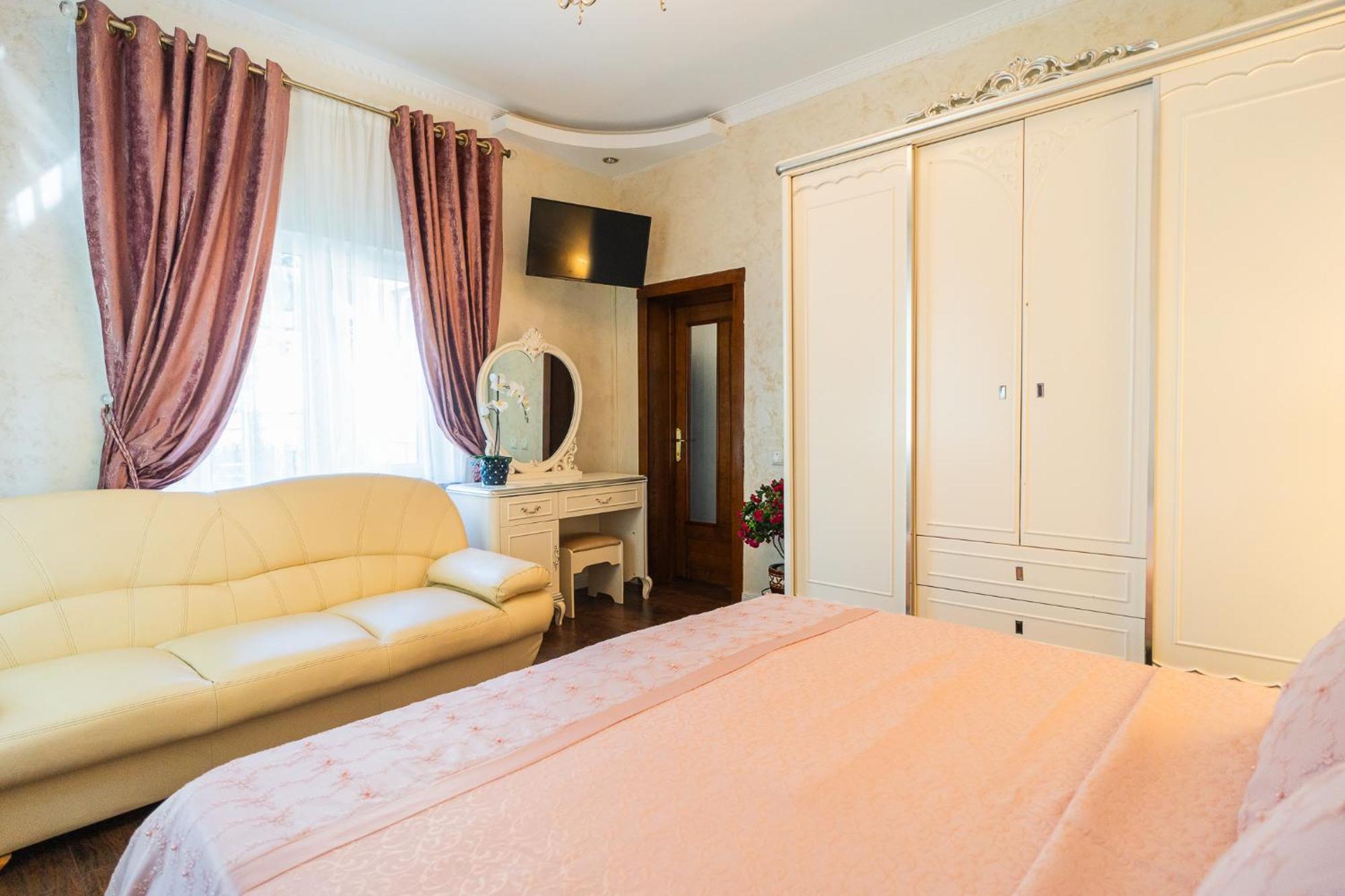 Luxurious Villa With Lush Garden And Huge Terrace Near Herastrau Park Bucureşti Eksteriør bilde
