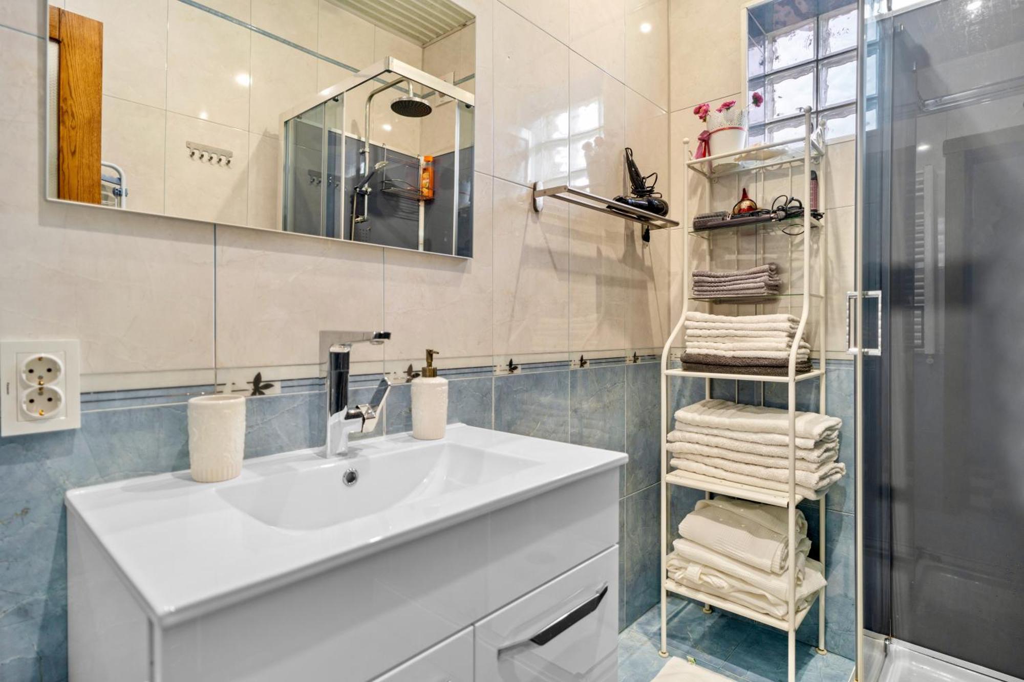 Luxurious Villa With Lush Garden And Huge Terrace Near Herastrau Park Bucureşti Eksteriør bilde