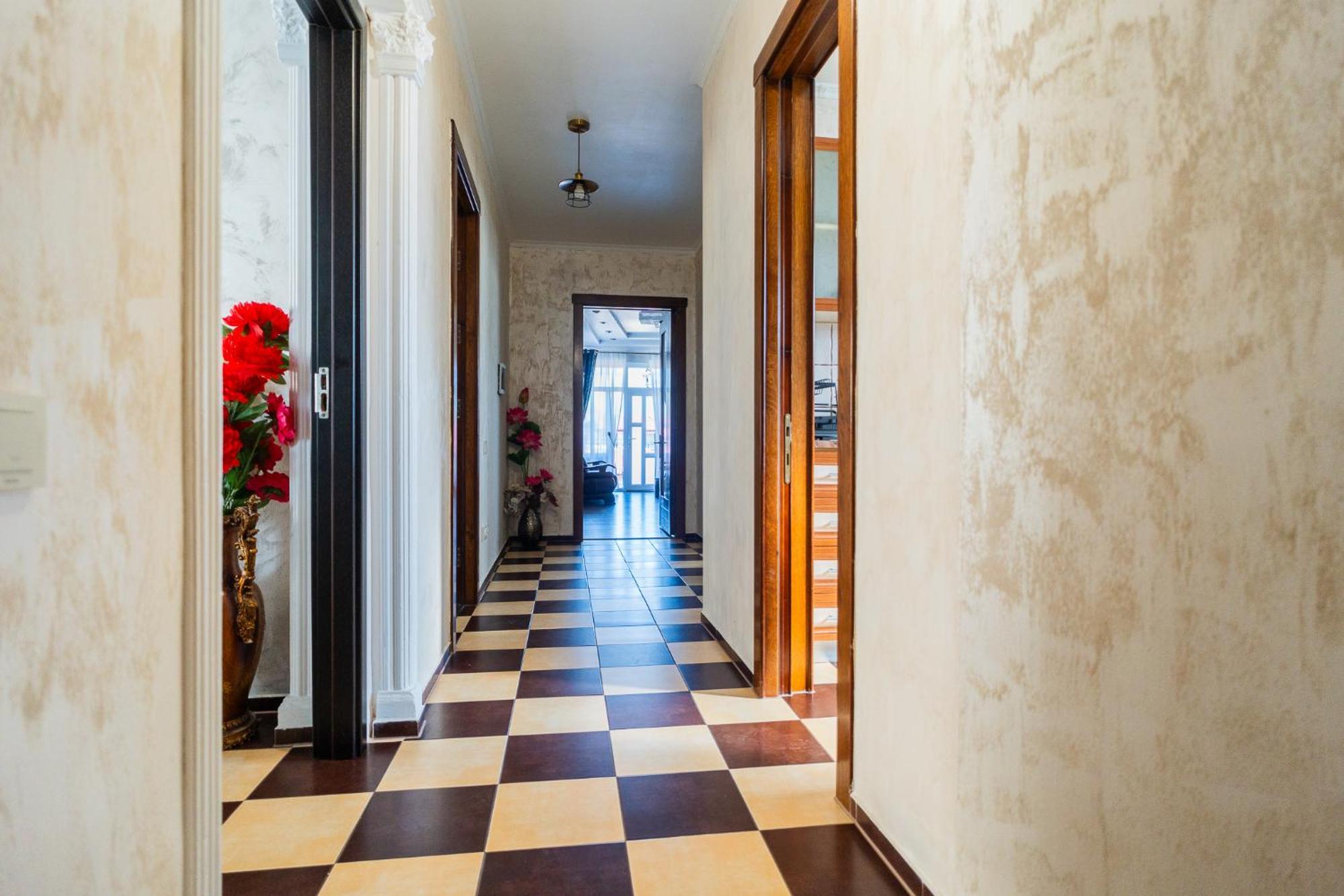 Luxurious Villa With Lush Garden And Huge Terrace Near Herastrau Park Bucureşti Eksteriør bilde